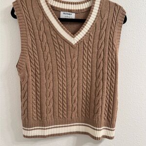 Old Navy Women's Tan Cable Knit V-Neck Sweater Vest